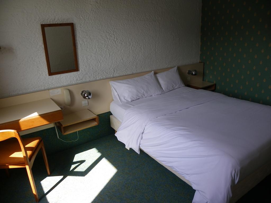 Hotel Logitel Saint-Doulchard Eksteriør bilde